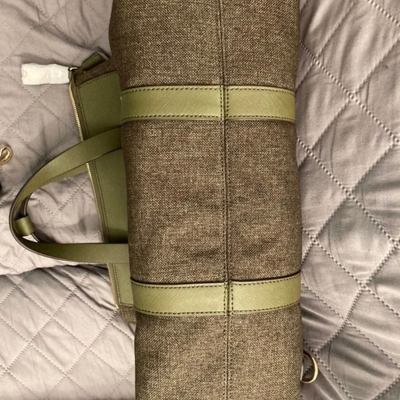 Rare! NWOT Henri Bendel Lrg JetSetter Olive Tweed - Picture 3 of 11